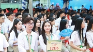 Hanoi: Sok magániskola bejelenti a 10. osztályos felvételi vizsga eredményeit.