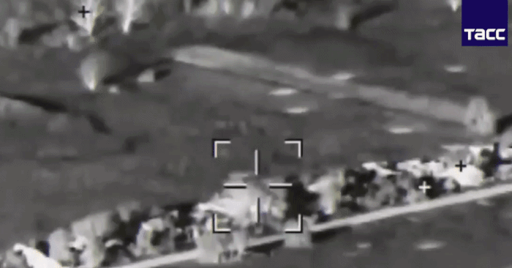 Video menunjukkan Rusia mengebom dan melepaskan peluru berpandu ke arah stesen kawalan UAV tentera Ukraine.
