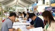 थिएन लोक कम्यून में लगभग 1,000 श्रमिकों को रोजगार मिल गया है।