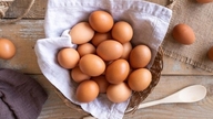 A introdução precoce de ovos ajuda a prevenir alergias alimentares em crianças pequenas.