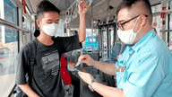 Ab dem 1. Juli verlieren Monatskarten aus Papier ihre Gültigkeit auf subventionierten Buslinien in Hanoi.