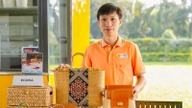Intelektual muda di Delta Mekong 'membangkitkan' nilai gondok air.