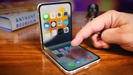 Tin mới nhất về iPhone gập