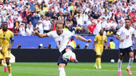 Harry Kane missede en utrolig chance, da England måtte holde uafgjort mod Ghana ved VM i 2026.