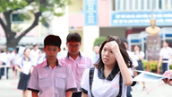 Dengan skor akhir peperiksaan kemasukan gred 10 diumumkan esok, apakah yang perlu dilakukan oleh pelajar di Bandar Raya Ho Chi Minh selepas diterima masuk?