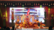 ប៉ូលីសបង្ក្រាបកុបកម្មដើរតួជា «អ្នកធ្វើសកម្មភាព» ដោយនាំយកសេចក្តីសម្រេចរបស់សមាជបក្សលើកទី ១៤ ឱ្យកាន់តែខិតជិតមន្ត្រី និងទាហាន។