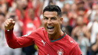 Ronaldo glänser med två mål, Portugal visar upp sin styrka med en 5-0-seger.