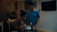 『明るい窓の下で』第18話：ディウが離婚を望み、ズオンが予想外の反応を示す。