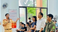Thai Nguyen: Capacitación en técnicas de conducción segura de motocicletas y scooters en el distrito de Pho Yen.