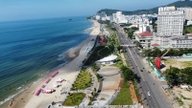 เขตหวุงเตา นครโฮจิมินห์ ซึ่งเป็นที่ตั้งของหาดบ๋ายเสาอันโด่งดัง ได้ลดจำนวนเขตย่อยลงจาก 42 เขต เหลือกี่เขต?