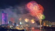 La ciudad de Ho Chi Minh ofrecerá espectáculos de fuegos artificiales en 16 lugares para celebrar el 50 aniversario de que la ciudad llevara el nombre del presidente Ho Chi Minh.