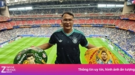 Vietnamesiska turister spenderar 2 500 dollar för att sitta på första raden och se Ronaldo "skriva historia".