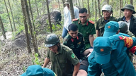 Agentes de la policía local se adentraron en el bosque y rescataron rápidamente a un turista alemán que se encontraba en apuros.