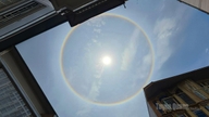 Um halo solar apareceu no céu sobre o bairro de Ha Giang, para grande alegria dos moradores locais.