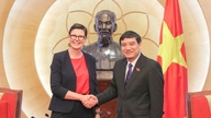 Nguyễn Dac Vinh, a Kulturális és Szociális Ügyek Bizottságának elnöke fogadja az Egészségügyi Világszervezet vietnami képviseletének vezetőjét.