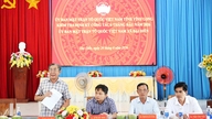 គណៈប្រតិភូមកពីគណៈកម្មាធិការរណសិរ្សមាតុភូមិវៀតណាមខេត្តបានទៅធ្វើការនៅឃុំដាយឌៀន។
