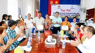 Le quartier Tịnh Biên félicite 15 familles culturelles exemplaires.