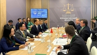 Vietnamin ja Venäjän federaation välisen oikeudellisen ja oikeudellisen yhteistyön edistäminen.
