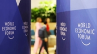 Chuyên gia cảnh báo nguy cơ lây lan của chủ nghĩa bảo hộ, nói WTO cần ‘trục xuất’ Mỹ