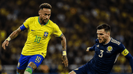 ستقوم قنوات VTV و TV360 و FPT Play ببث مباراة كرة القدم بين اسكتلندا والبرازيل مباشرة في 25 يونيو 2026.