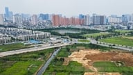 Hanoi prevede di bonificare quasi 97 ettari di terreno a Xuan Dinh per una serie di progetti.