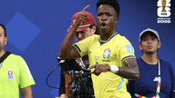 Vinicius Junior ha realizzato una doppietta nella convincente vittoria del Brasile contro la Scozia.