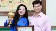 공훈예술가 토응아가 북한에서 열린 예술 축제에서 뜻밖의 금상을 수상했다.