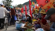 Gia Lai (korábban Binh Dinh) falvainak és lakóövezeteinek legutóbbi egyesülése az átszervezést követően 2693-ról 1400-ra csökkentette a számot.