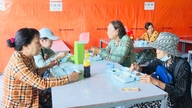 Hidangan vegetarian percuma - Menyebarkan kasih sayang