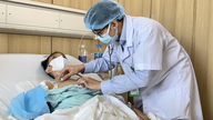 Hai anh chị lần lượt qua đời vì bệnh di truyền, nam sinh 16 tuổi hồi sinh nhờ ghép gan