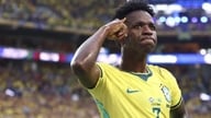 Vinicius gjorde två mål mot Skottland, vilket ledde Brasilien till gruppens topp.