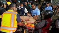 Double earthquake in Venezuela: Many buildings collapse, tsunami warning issued, high risk of casualties.