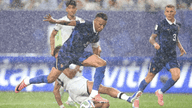 Coppa del Mondo 2026 Francia 1 - 0 Iraq: Partita rinviata a causa del maltempo.