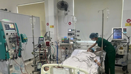 Rettung eines Patienten mit akuter fulminanter Myokarditis und multiplem Organversagen in Nghe An.