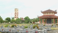 Hue: DNA-prover tagna på Phu Vang kommuns martyrkyrkogård.