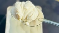 È consigliabile mangiare yogurt subito dopo un pasto? I medici svelano il momento ideale.