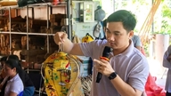 Jongeren verlaten de stad om terug te keren naar hun geboorteplaats en lantaarns te maken, waardoor er banen ontstaan ​​voor lokale arbeiders.