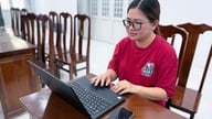 สตรีในชนบทเริ่มคุ้นเคยกับปัญญาประดิษฐ์ (AI)