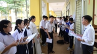 À Ca Mau, 1 269 élèves se disputent les 665 places disponibles en 10e année au lycée spécialisé de la province.