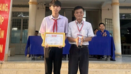 Přijímací zkouška do 10. ročníku: Student v Tay Ninh dosáhl tří perfektních výsledků 10, ale jeho výsledek z literatury je překvapivě nízký.
