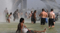 Los europeos se apresuran a comprar ventiladores y aires acondicionados ante una ola de calor sin precedentes.