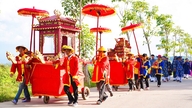 พิธีต้อนรับดวงวิญญาณของผู้มีส่วนร่วมในการก่อสร้างสะพานกระเบื้องแทงโต๋น