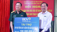 BIDV בק ליו תורם חבילת תמיכה רפואית בסך 100 מיליון וונד לבית החולים הצבאי והאזרחי בק ליו.