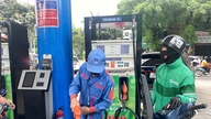Giá xăng dầu hôm nay 27/6: Giá dầu thô thế giới giảm xuống dưới 70 USD/thùng