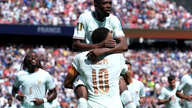 Dembele'nin hat-trick'inden sonra Boston'da Fransız "Horozu" yüksek sesle öttü.
