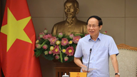 Deputy Prime Minister: The Ministry of Education and Training should study the possibility of cutting back on subjects that are no longer relevant.
