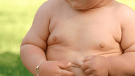 Varování před dětskou obezitou a metabolickými poruchami.