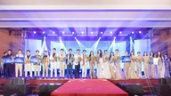 Ly Anh Khoa en Tran Thi My Yen werden gekroond tot Mr. en Miss DNTU Aura 2026.