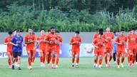 Liderança da seleção nacional do Vietnã: Quang Hai como capitão, Xuan Son como vice-capitão.