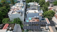 Til hvilken pris per kWh kan overskydende solenergi sælges til nettet?